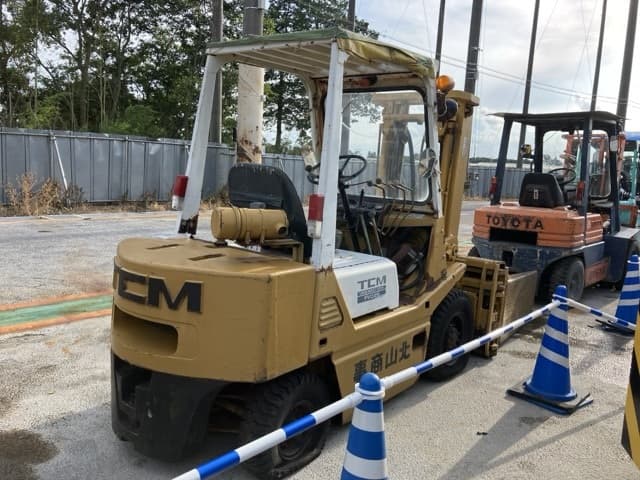 Forklift — Auction (lot 8457-2805)