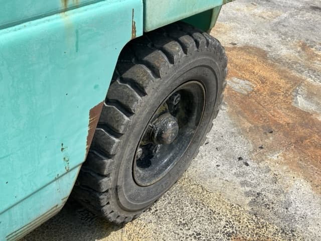 Forklift — Auction (lot 8457-2809)