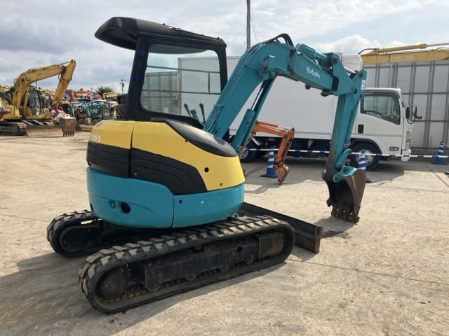 MINI EXCAVATOR — Auction (lot 8457-281)