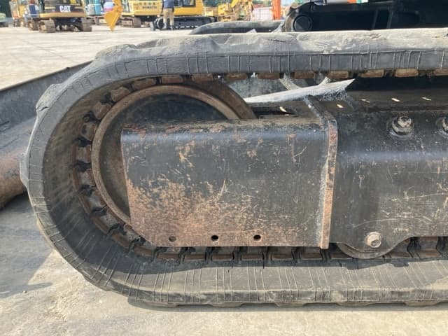 MINI EXCAVATOR — Auction (lot 8457-281)