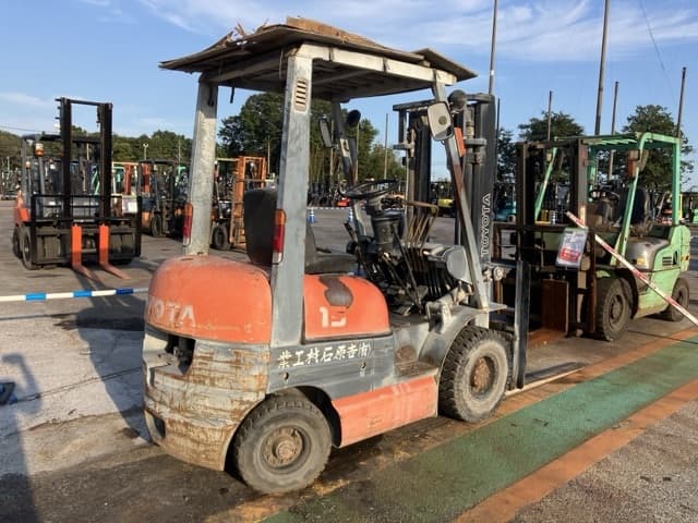 Forklift — Auction (lot 8457-2810)