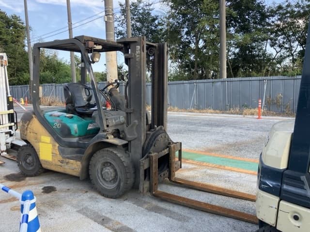 Forklift — Auction (lot 8457-2812)
