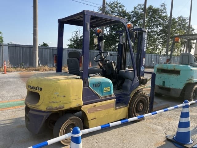 Forklift — Auction (lot 8457-2814)