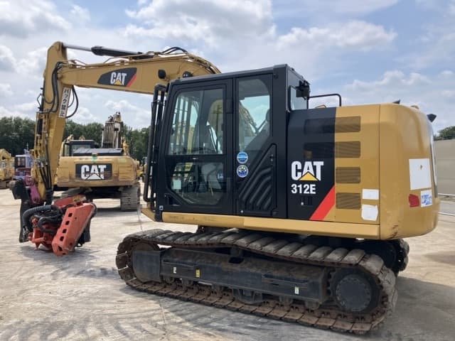 EXCAVATOR — Auction (lot 8457-282)