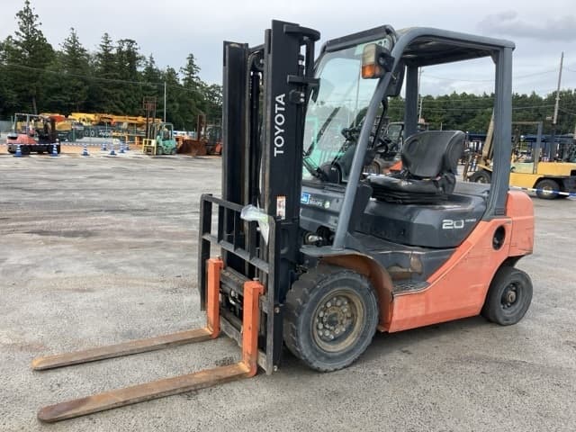 Forklift — Auction (lot 8457-2829)