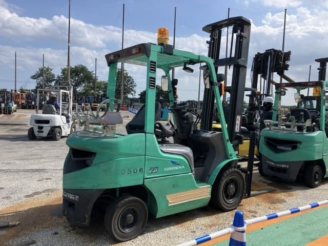 Forklift — Auction (lot 8457-2830)