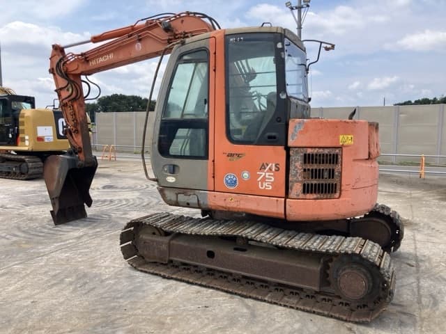EXCAVATOR — Auction (lot 8457-285)