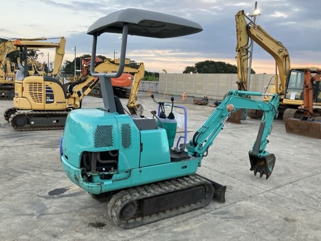 MINI EXCAVATOR — Auction (lot 8457-287)