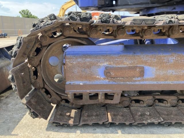 MINI EXCAVATOR — Auction (lot 8457-288)