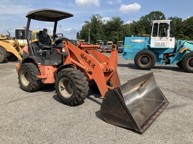 MINI WHEEL LOADER — Auction (lot 8457-297)