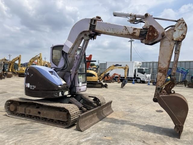 EXCAVATOR — Auction (lot 8457-300)