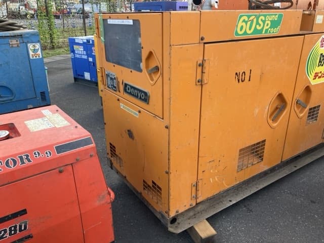 Generator — Auction (lot 8457-3001)