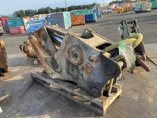 Crusher — Auction (lot 8457-3011)