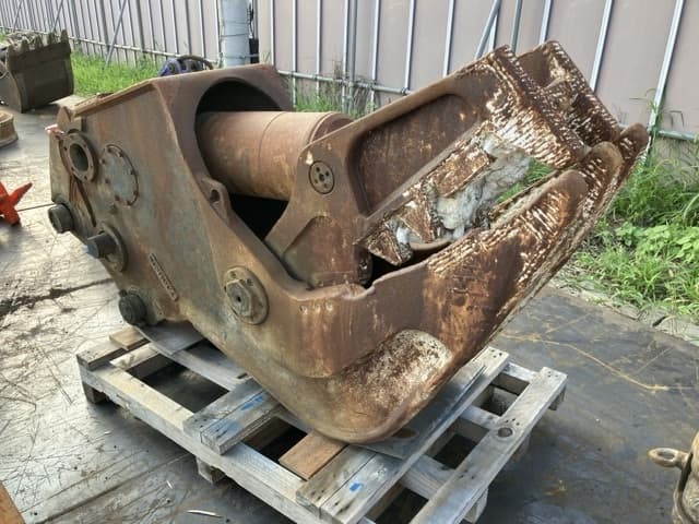 Crusher — Auction (lot 8457-3012)