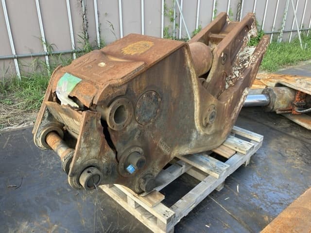 Crusher — Auction (lot 8457-3012)