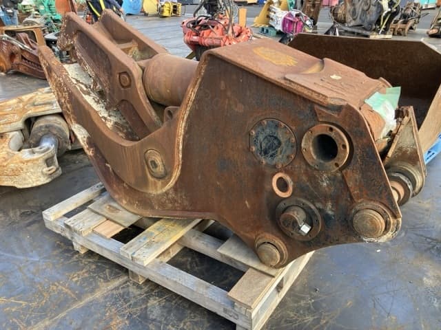 Crusher — Auction (lot 8457-3012)