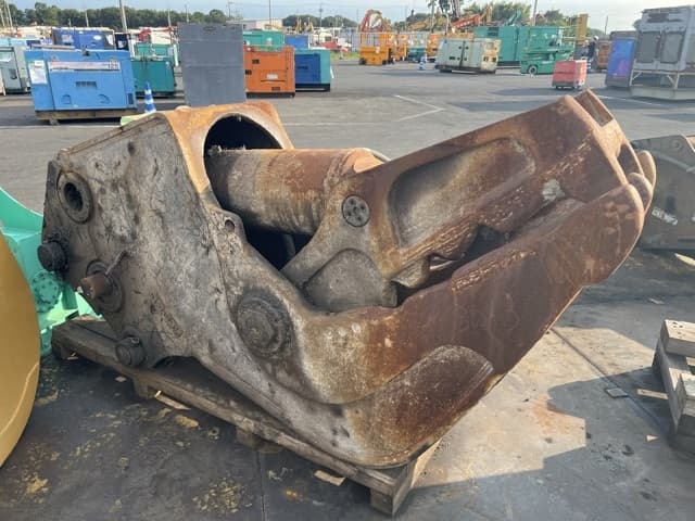Crusher — Auction (lot 8457-3013)