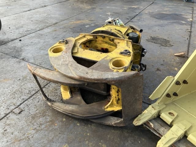 GRAPPLE — Auction (lot 8457-3022)