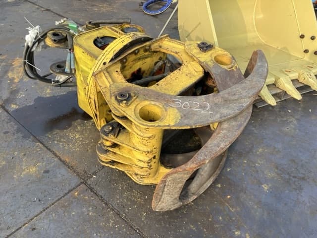 GRAPPLE — Auction (lot 8457-3022)