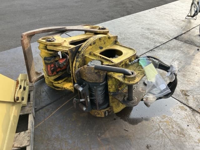 GRAPPLE — Auction (lot 8457-3022)