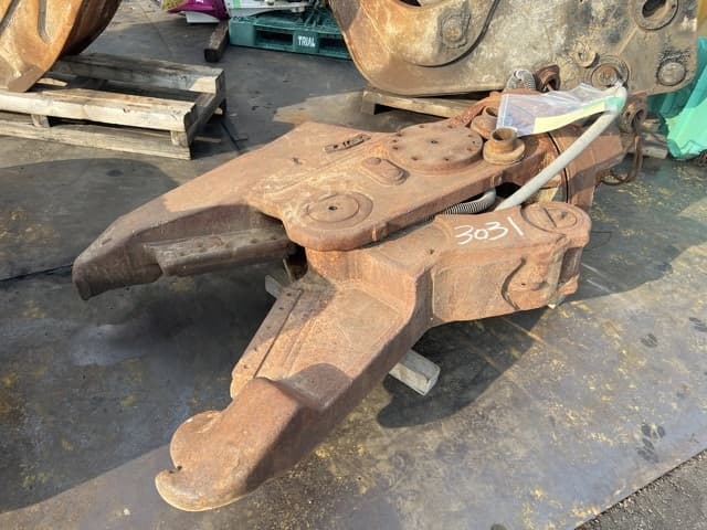 Cutter — Auction (lot 8457-3031)