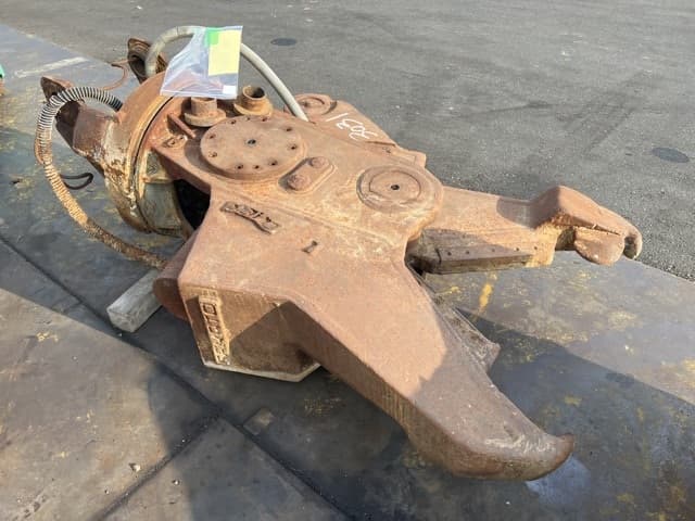 Cutter — Auction (lot 8457-3031)