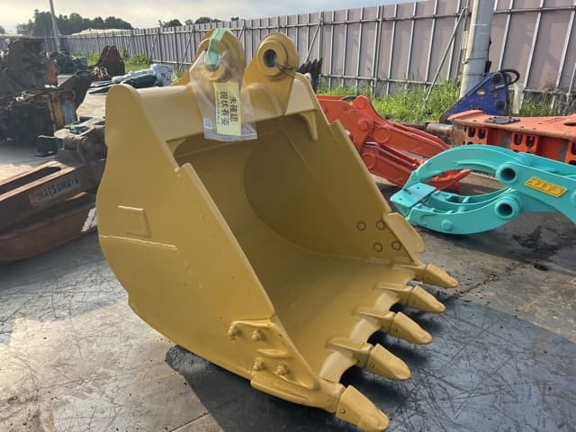 Bucket — Auction (lot 8457-3036)
