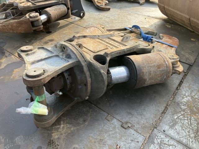 Crusher — Auction (lot 8457-3038)