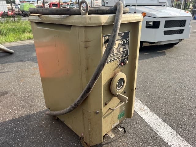 Welding Machine — Auction (lot 8457-3042)