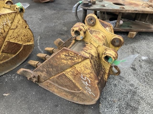 Bucket — Auction (lot 8457-3045)