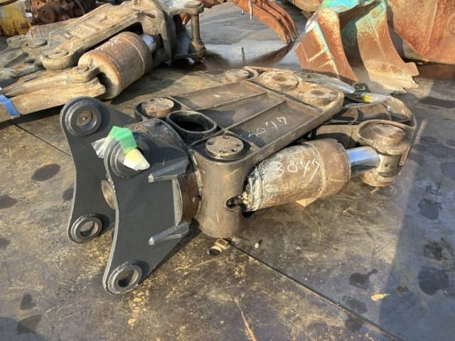 Crusher — Auction (lot 8457-3047)