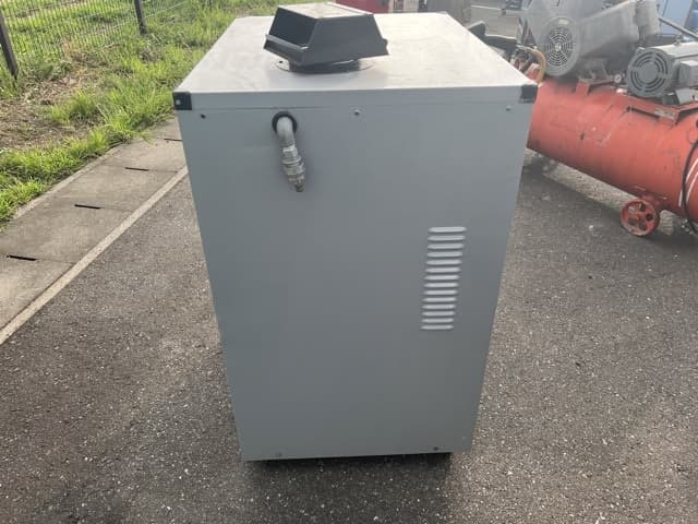 HIGH PRESSURE WASHING MACHINE — Auction (lot 8457-3048)
