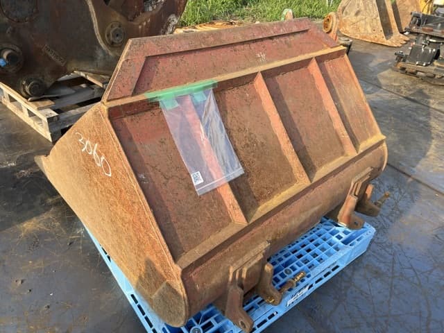 Bucket — Auction (lot 8457-3060)