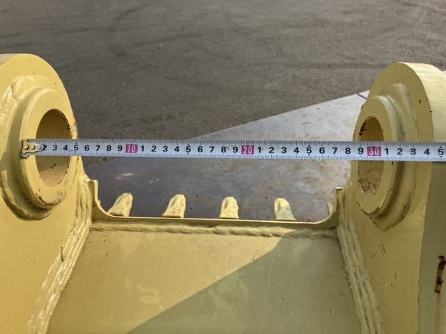 Bucket — Auction (lot 8457-3061)
