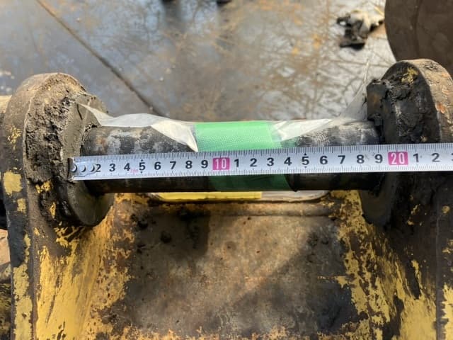 Bucket — Auction (lot 8457-3066)