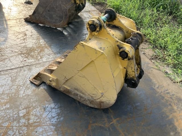 Bucket — Auction (lot 8457-3068)