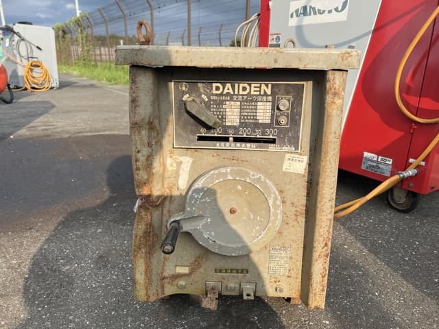 Welding Machine — Auction (lot 8457-3070)