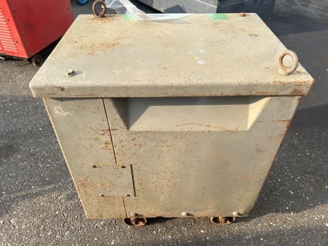 Welding Machine — Auction (lot 8457-3070)