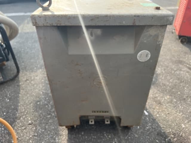Welding Machine — Auction (lot 8457-3070)