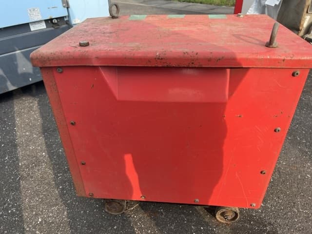 Welding Machine — Auction (lot 8457-3071)