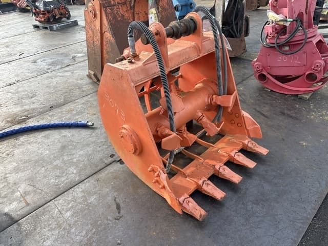 Bucket — Auction (lot 8457-3073)