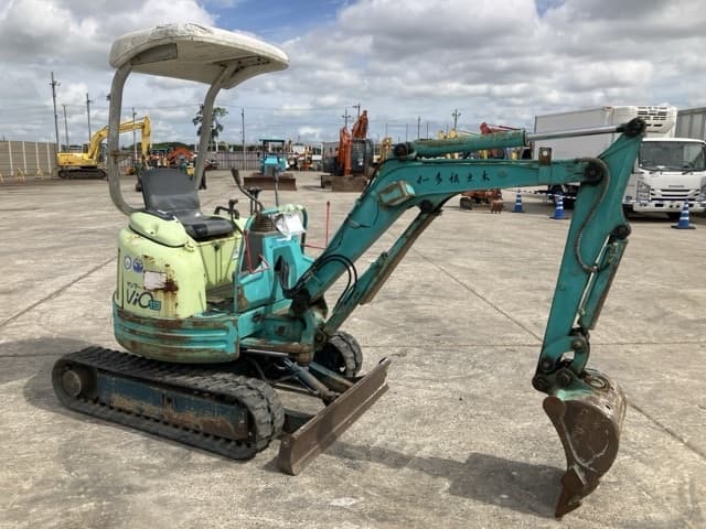 MINI EXCAVATOR — Auction (lot 8457-31)
