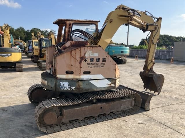 MINI EXCAVATOR — Auction (lot 8457-310)
