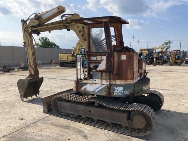 MINI EXCAVATOR — Auction (lot 8457-310)