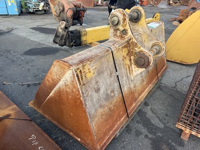 Bucket — Auction (lot 8457-3102)
