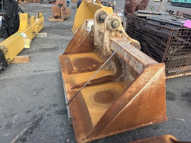 Bucket — Auction (lot 8457-3102)