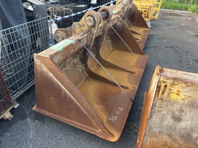 Bucket — Auction (lot 8457-3103)