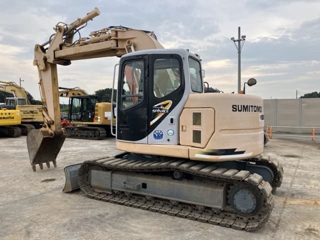 EXCAVATOR — Auction (lot 8457-311)