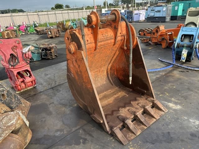 Bucket — Auction (lot 8457-3119)