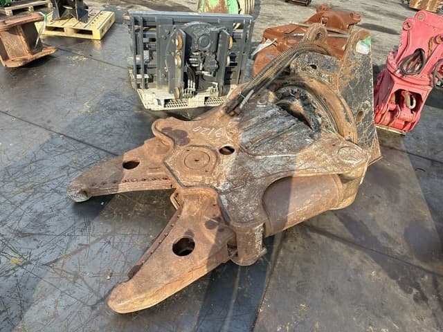 Cutter — Auction (lot 8457-3120)